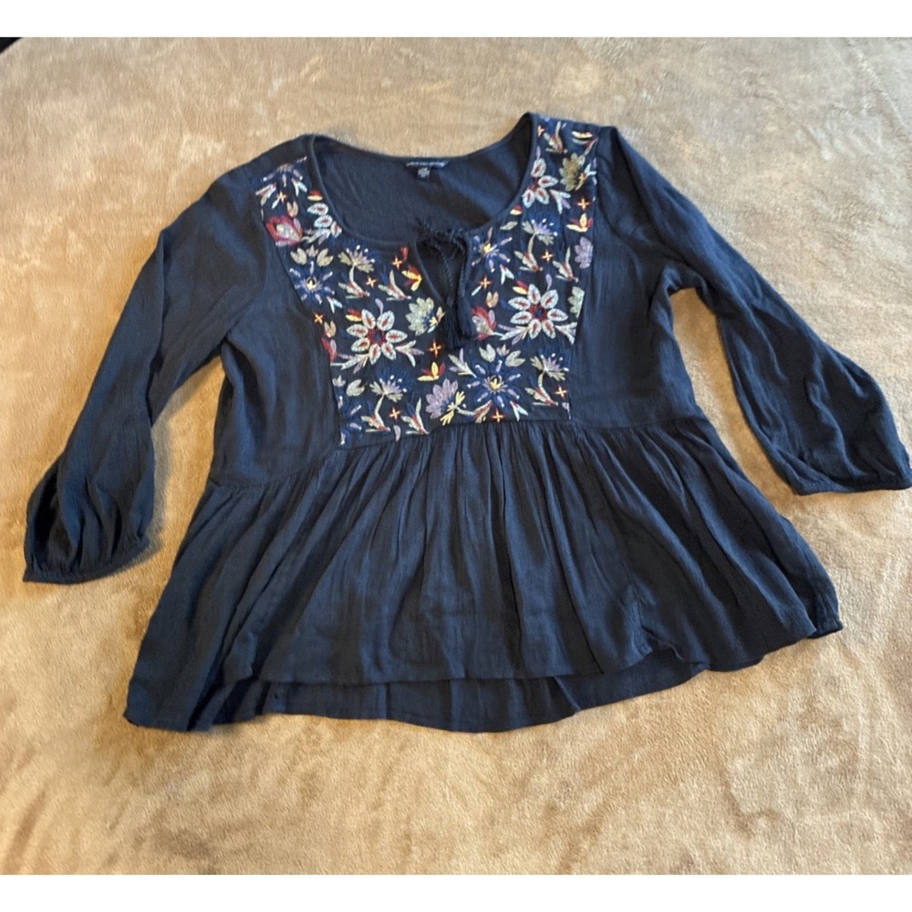 American Eagle Women's Top Large Charcoal Grey Babydoll Peasant Embroidered